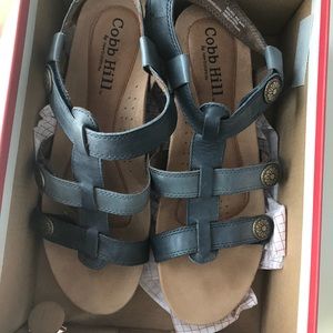 BRAND NEW!! Cob Hill Shoes size 9 1/2